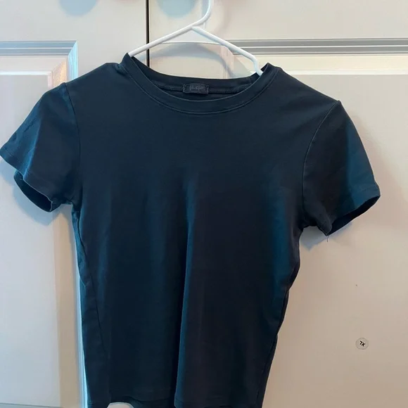 navy tee - Picture 2 of 4